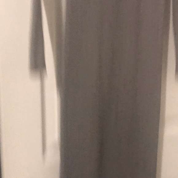 Beautiful silver fitted sweater dress - Picture 2 of 4